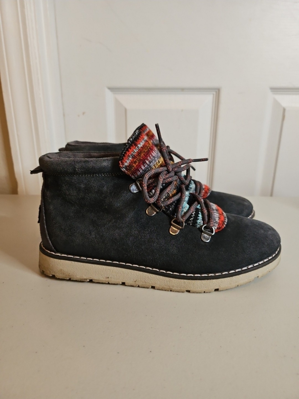 BOBs by Skechers Memory Foam Soft Boots Womens Size 7